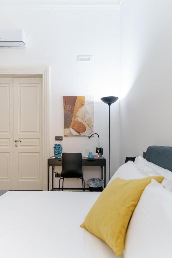 Sisto18 Bed & Breakfast คาตาเนีย ภายนอก รูปภาพ