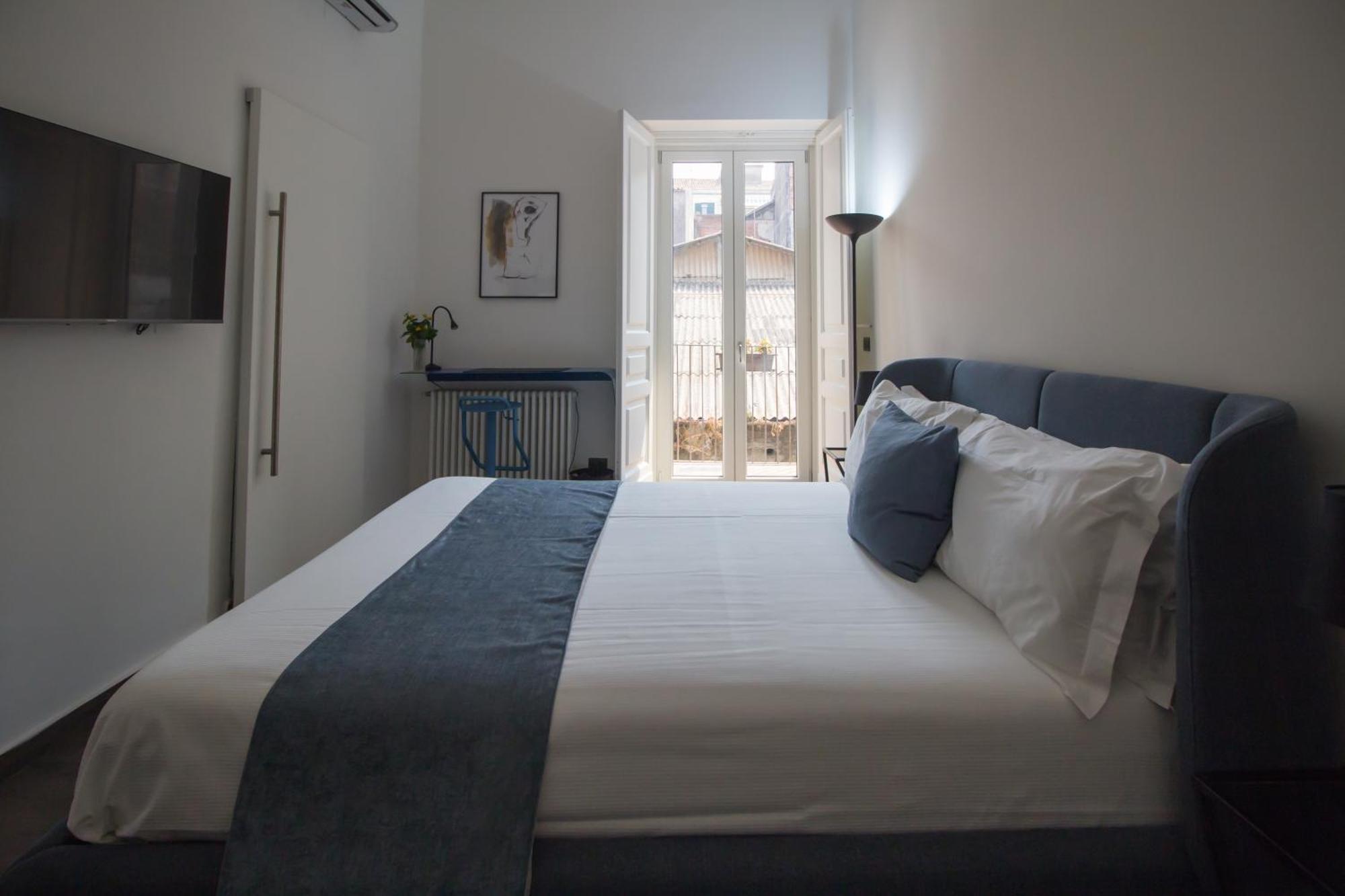 Sisto18 Bed & Breakfast คาตาเนีย ภายนอก รูปภาพ