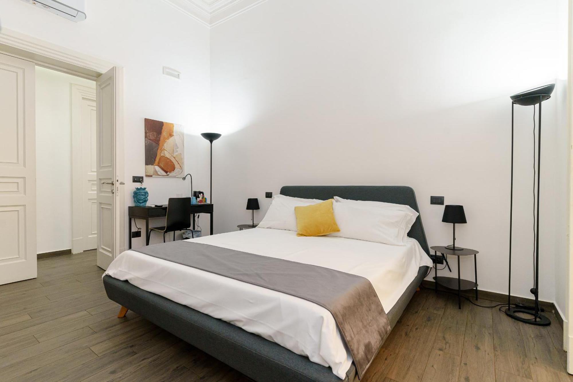 Sisto18 Bed & Breakfast คาตาเนีย ภายนอก รูปภาพ
